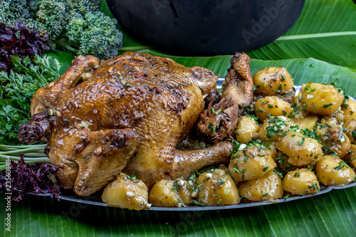 Poulet rôti
Rôti de poulet à l'île de la Réunion  photo