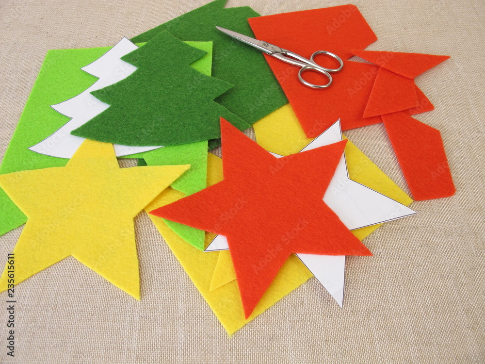 Weihnachtsbasteln mit Filz Stock Photo Adobe Stock