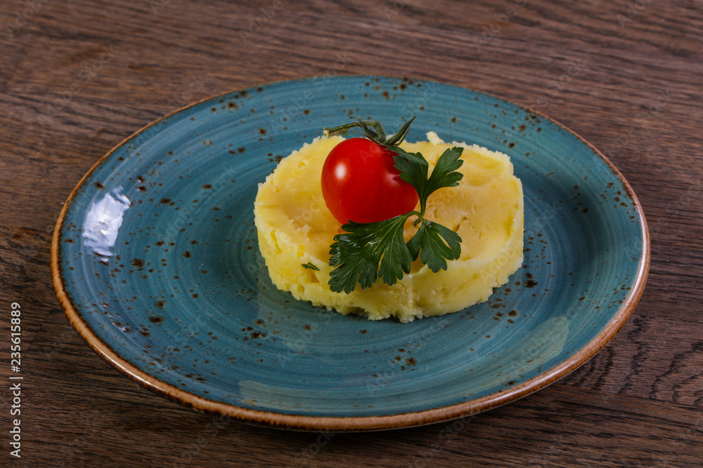 Mashed potato served tomato Mashed potato served tomato