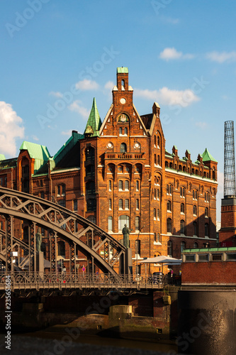 Brooksbrücke mit Speicherstadt Hamburg