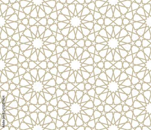 Seamless gold oriental pattern. Islamic background. Arabic linear texture. Vector illustration.