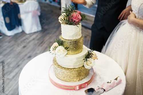 wedding cake with white flowers