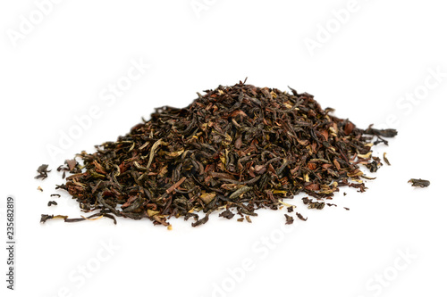 Loose Darjeeling black indian tea, isolated on white background