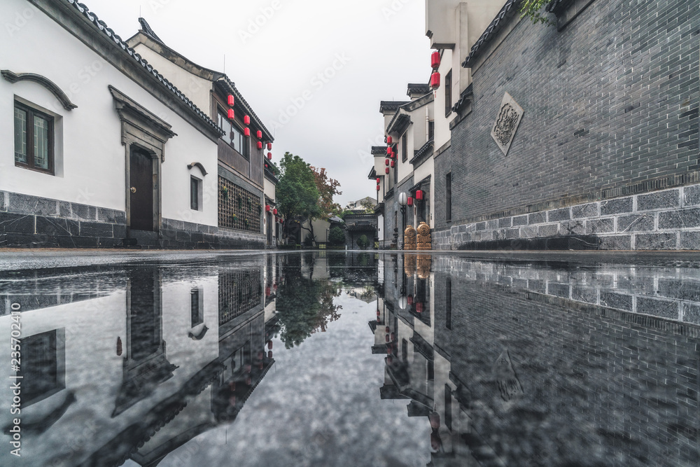 Chinese ancient architecture and reflection