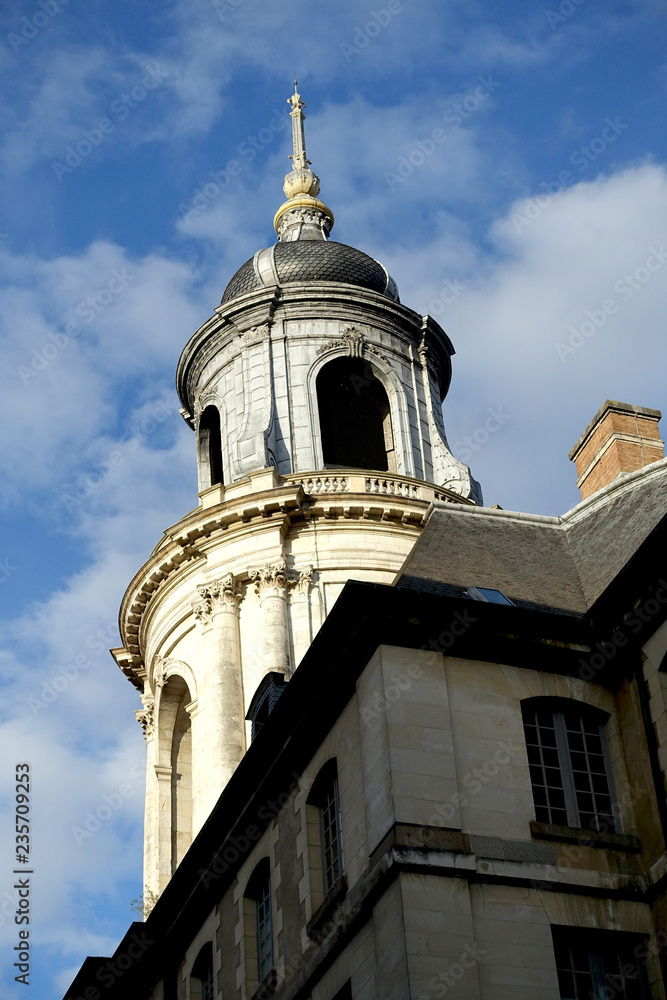 Tour de l'horloge mairie de Rennes