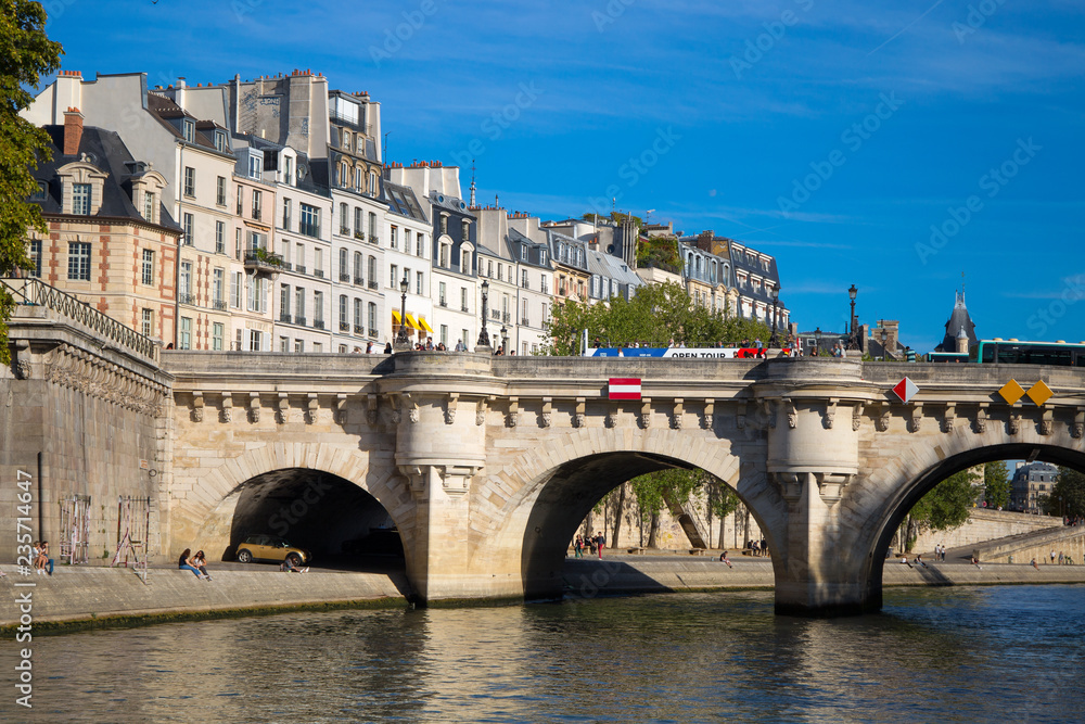 Fototapeta premium PARIS, FRANCE, SEPTEMBER 8, 2018 - View of Pont Neuf, Ile de la Cite, Paris, France