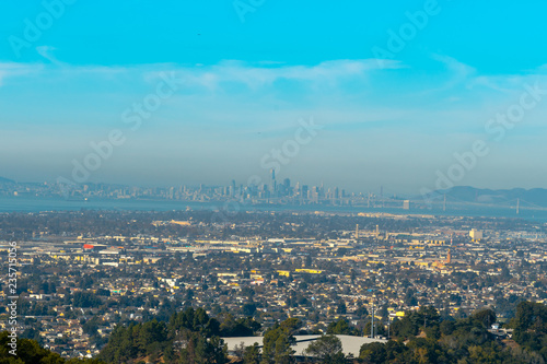 panoramic view of the Oakland and San Francisco © tagsmylife
