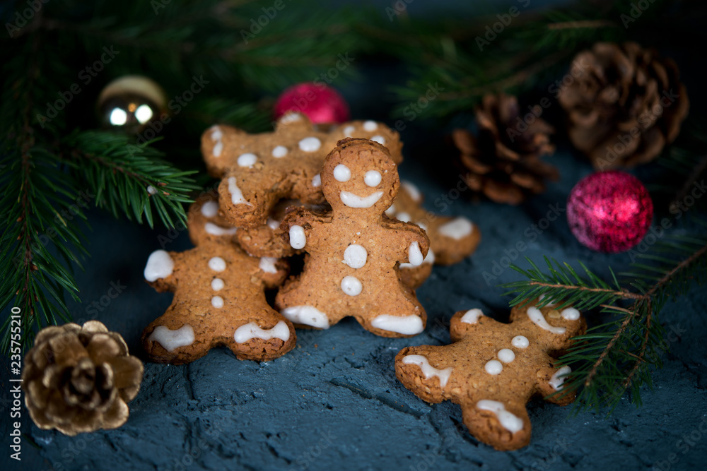 Christmas cookies gingerbread men Christmas cookies gingerbread men