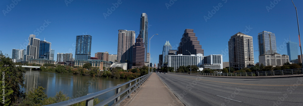 Naklejka premium Austin, Texas panorama seen from South Congress Avenue.