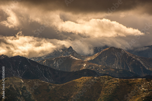 Jesień w Zachodnich Tatrach,widok z Czerwonych Wierchów.
