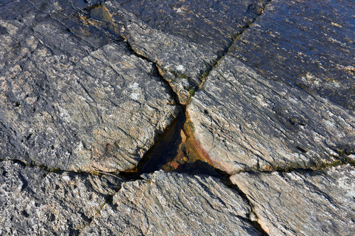 Tableau sur toile cracks forming triangle on bedrock