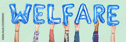 Foto Hands holding welfare word in balloon letters