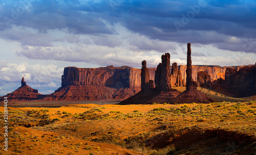 Totem Pole, Monument Valley photo