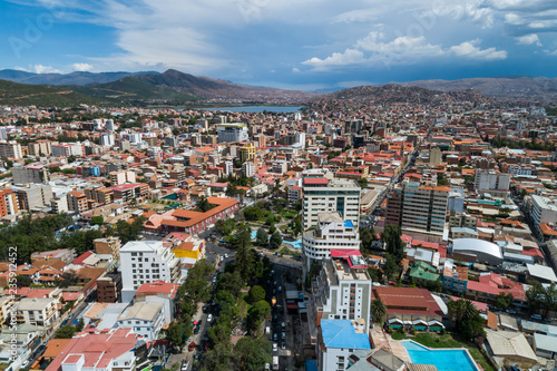 Fototapeta Naklejka Na Ścianę i Meble -  Aerial View of a El Prado in Cochabamba, Bolivia