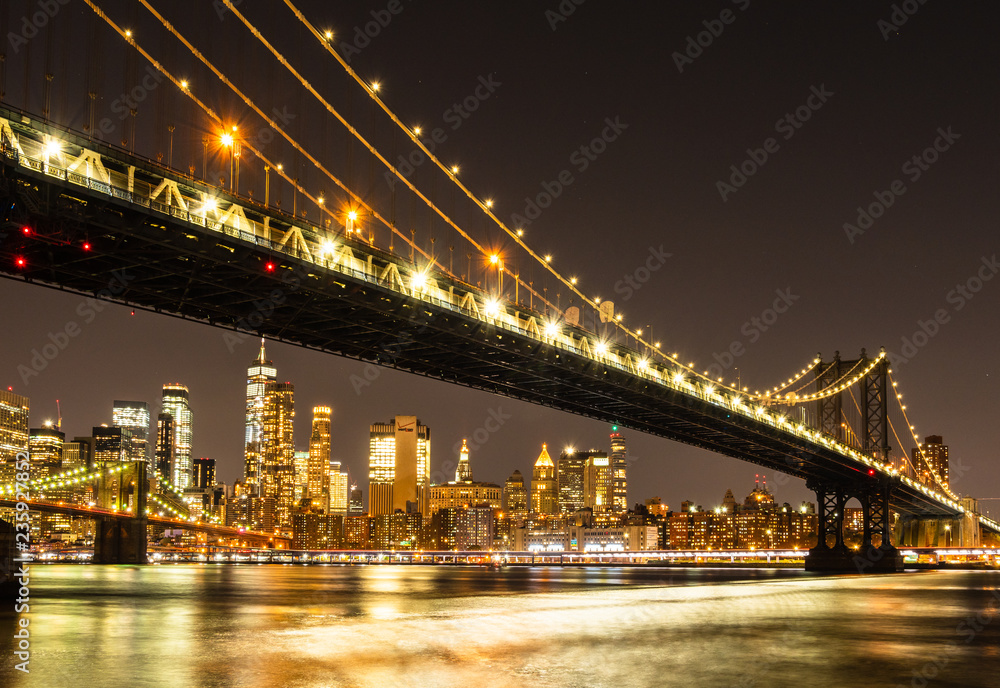 ニューヨーク　マンハッタン・ブリッジとマンハッタン