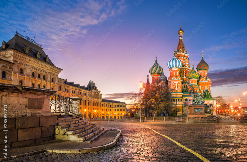 Лобное место у Собора Василия Блаженного Lobnoye mesto at St. Basil’s Cathedral Лобное место у Собора Василия Блаженного Lobnoye mesto at St. Basil’s Cathedral