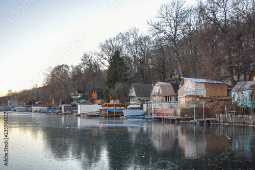 summer boat station