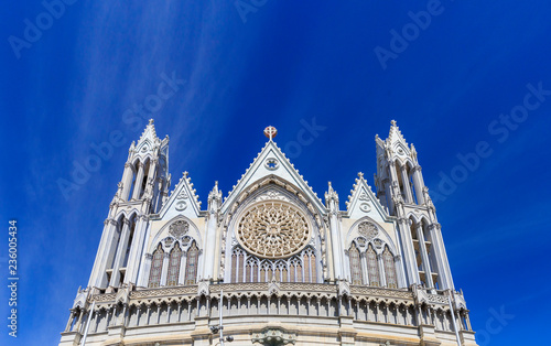 Templo expiatorio diocesano del sagrado corazón photo