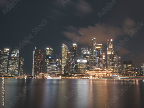 Singapore Skyline - Warm Night © Elaine Adoptante