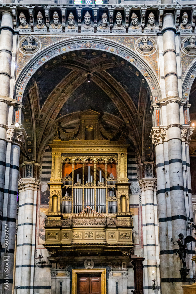 Obraz premium interior structure and detail in Siena Cathedral