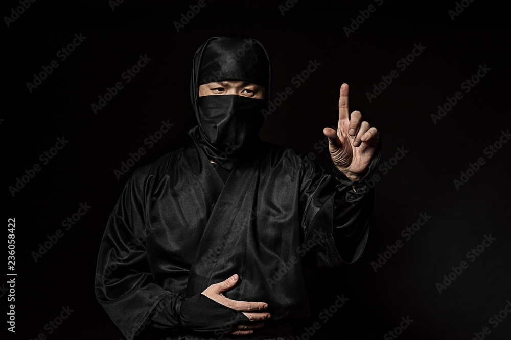 指をさすニンジャ 指をさすニンジャ