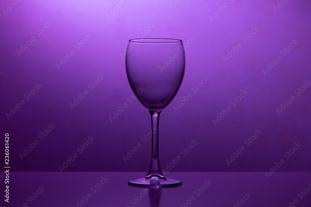 Wine glass in the club light night on weekends and holidays Wine glass in the club light night on weekends and holidays