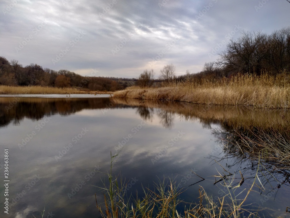 Fototapeta premium landscape with lake and clouds
