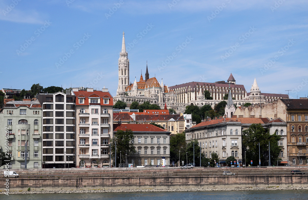 Naklejka premium Matthias church and Fisherman bastion Budapest riverside cityscape Hungary
