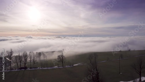 Fliegen über dem Nebelmeer