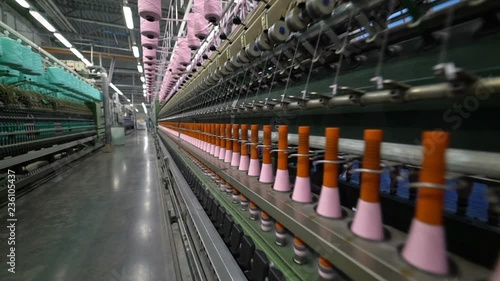 Production of yarn. Threads, coloured 36