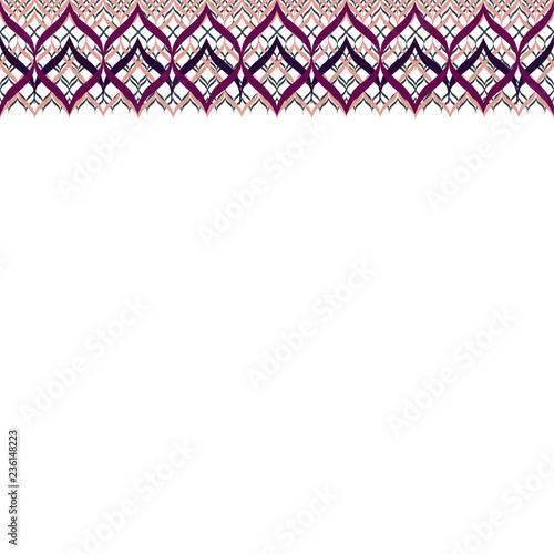 Linear Strokes Triple Underlaid Seamless Horizntal Border 