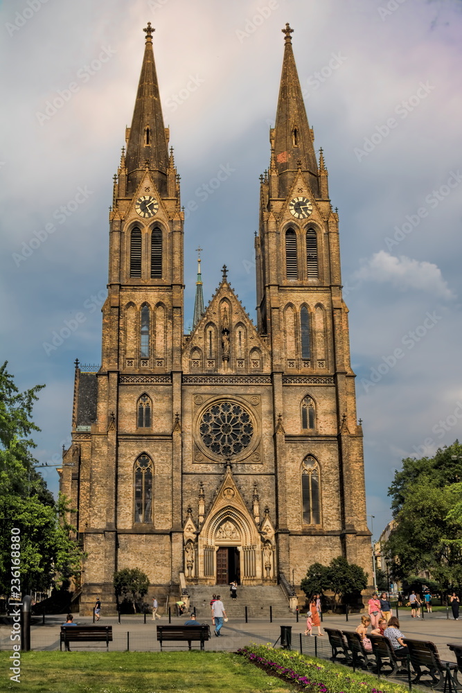Prag, Sankt-Ludmilla-Kirche