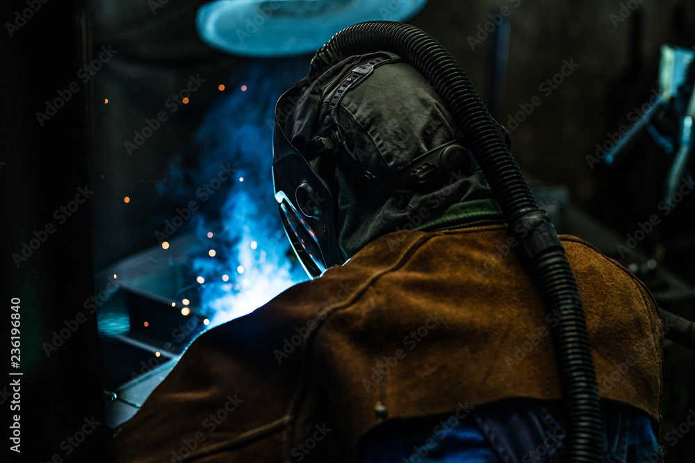 welder steel work