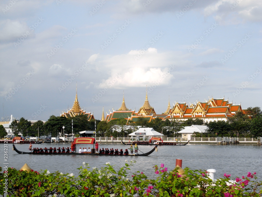 Bangkok, Thailand-October 30, 2007: Royal Barge Procession held on Chao Phraya river in Bangkok, Thailand Bangkok, Thailand-October 30, 2007: Royal Barge Procession held on Chao Phraya river in Bangkok, Thailand