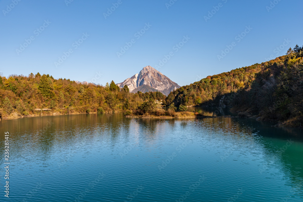 Ambiesta. Lake of Verzegnis. Autumn reflexes
