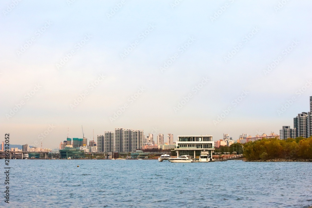 Naklejka premium view of the city