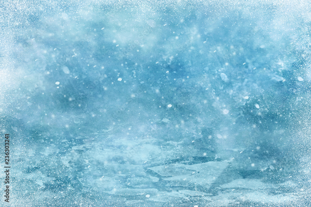 Fototapeta premium Winterlicher Wolkenhimmel mit Schneefall und Eiskristallen. Texture, Hintergrund