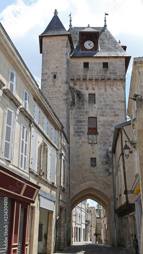 Beffroi à Saint-Jean-d'Angely photo