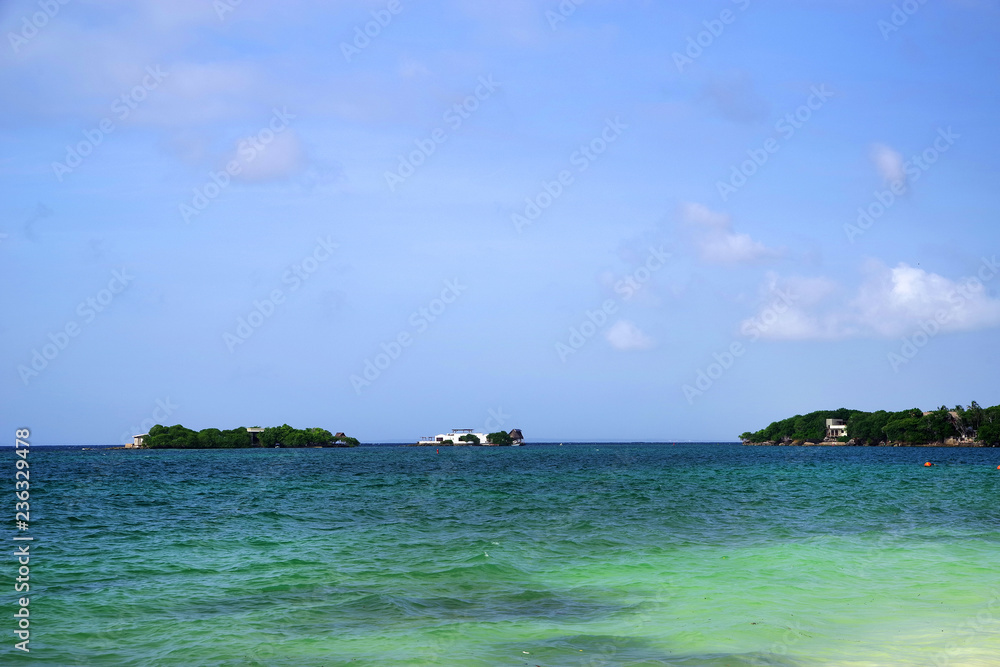 Fototapeta premium Carribean landscape on Isla Grande, Rosario Archipelago, Colombia, South America