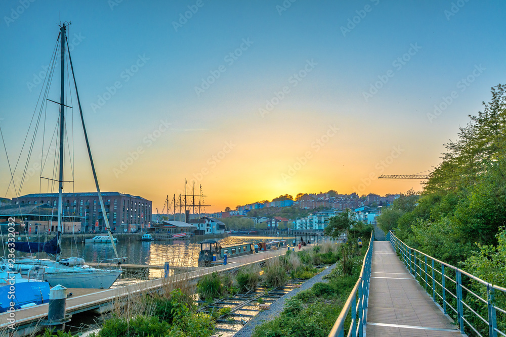 Obraz premium Bristol's Harbourside Walk