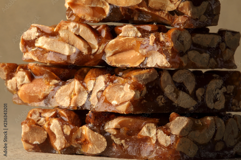 PEANUT BRITTLE PEANUT BRITTLE