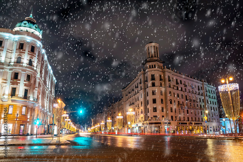 Obraz na płótnie Christmas in Moscow. Tverskaya Street in Moscow w salonie