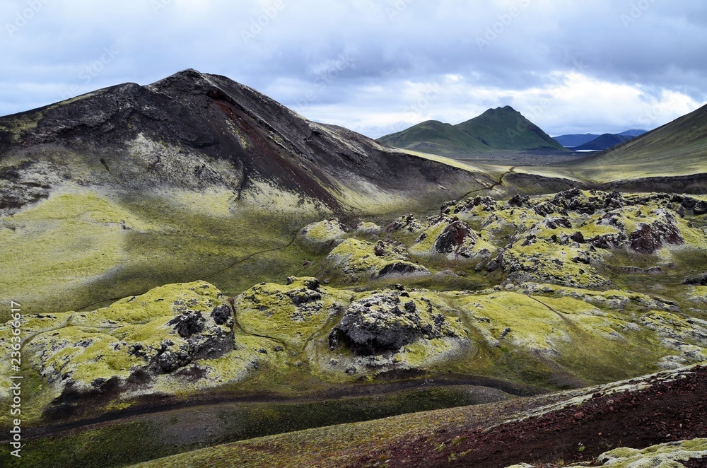 Montagne colorate islandesi