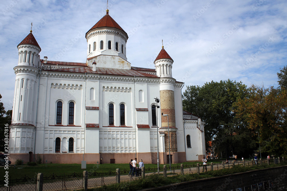 Obraz premium Orthodox Cathedral of the Theotokos view in Vilnius, Lithuania