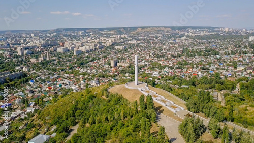 Memorial complex Cranes in Victory Park on Sokolova mountain in Saratov - a monument to Saratovites who died in the Great Patriotic War of 1941-1945 photo