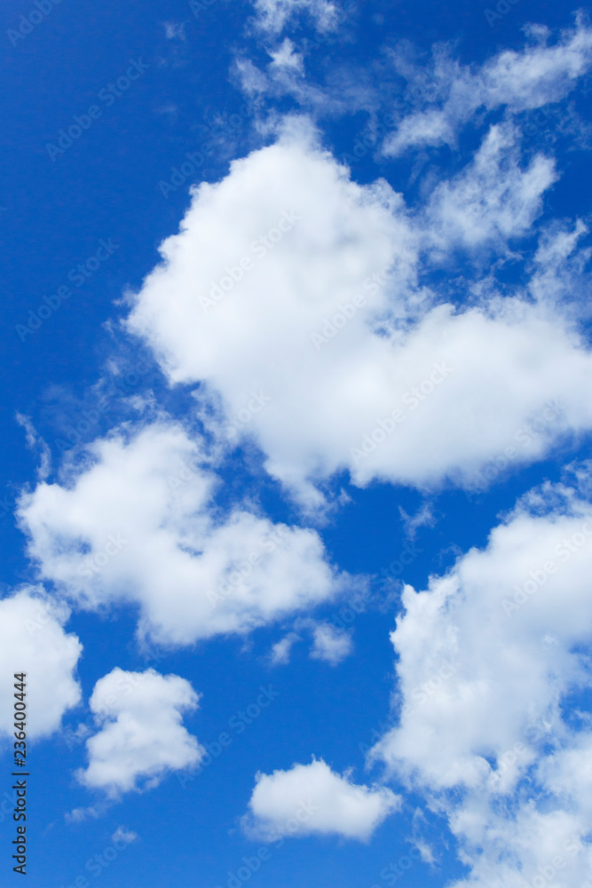 Obraz premium 雲が創るハート