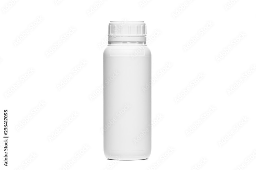 Plastikowa butelka na białym tle - obrazy, fototapety, plakaty 