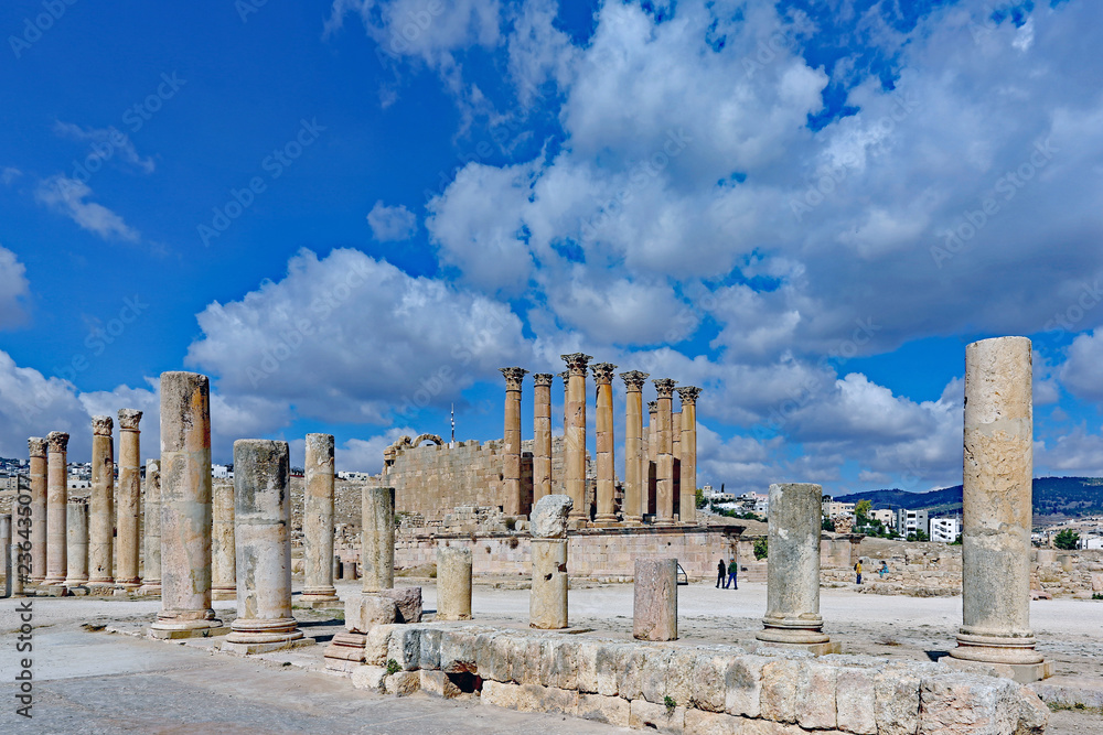 Kathedrale und Tempel in Jerash