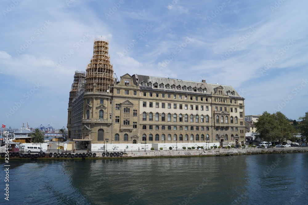 Naklejka premium Unfertig schön