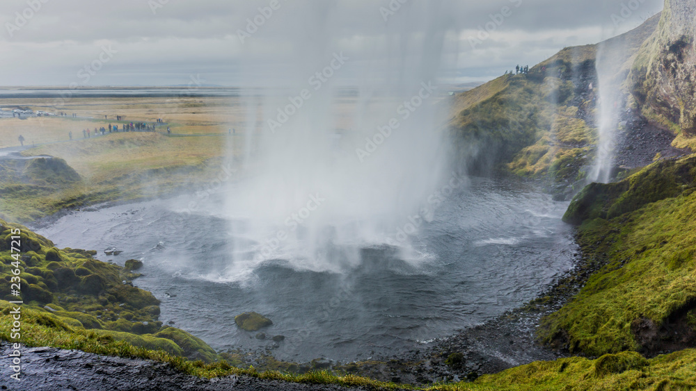 Falls Falls